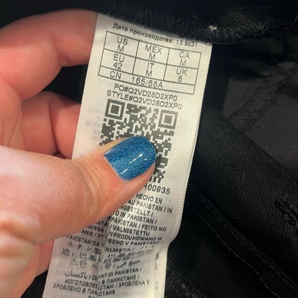 NWOT Guess Black Distressed Denim Shorts Drawstring Size M - Picture 9 of 10